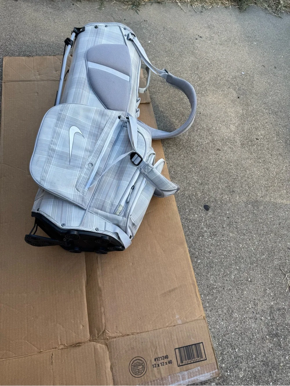 Nike Light Gray Plaid Men’s Golf Stand Bag